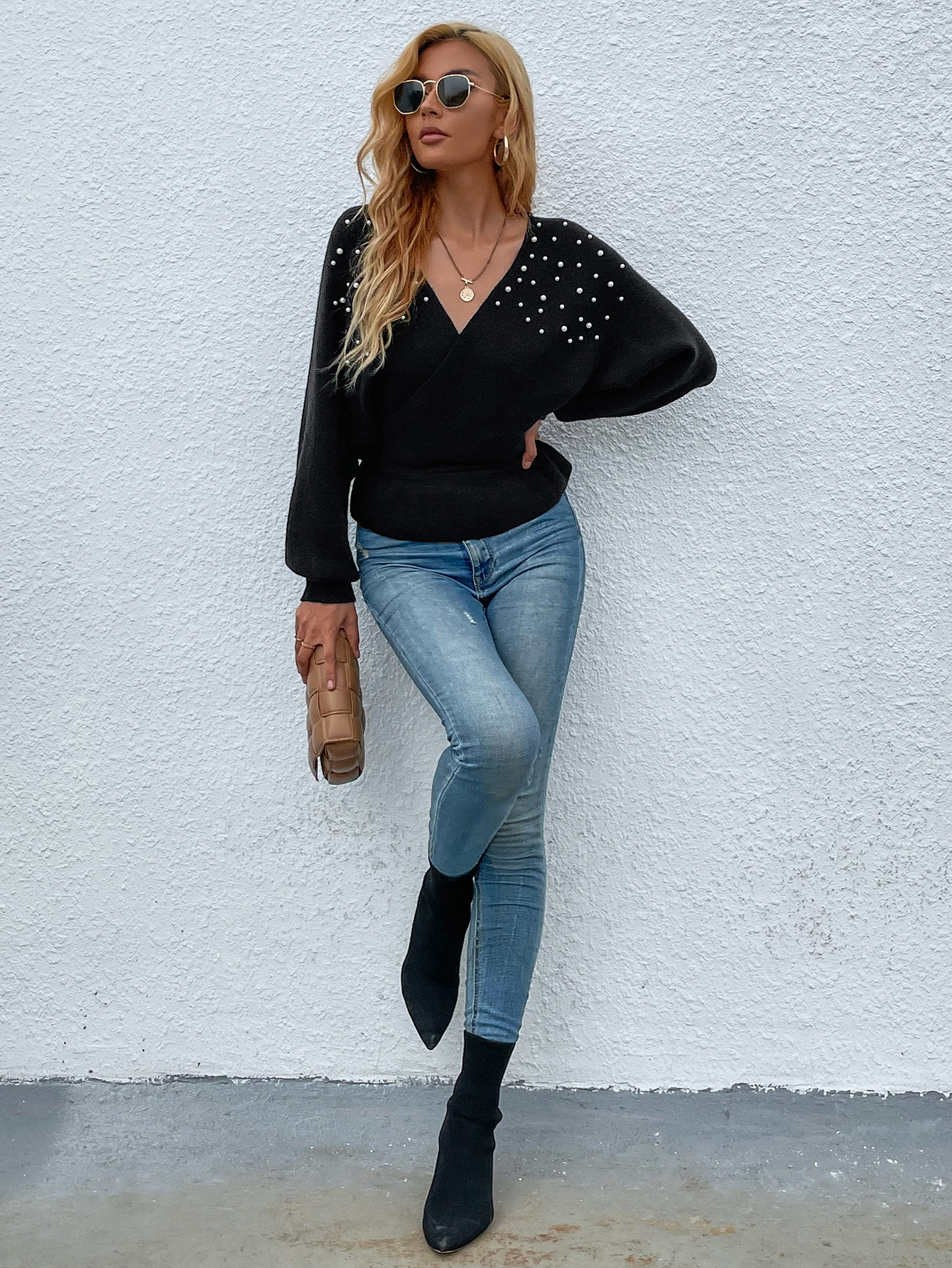 Women's Autumn And Winter Sweater Front And Rear V-neck Nail Bead Pullover Bat Sleeve Lady's Short Top