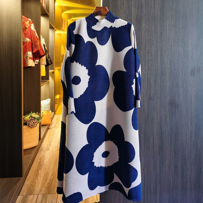 Women dress  spring and autumn pleats long skirt high collar elegant high noble temperament  print dress