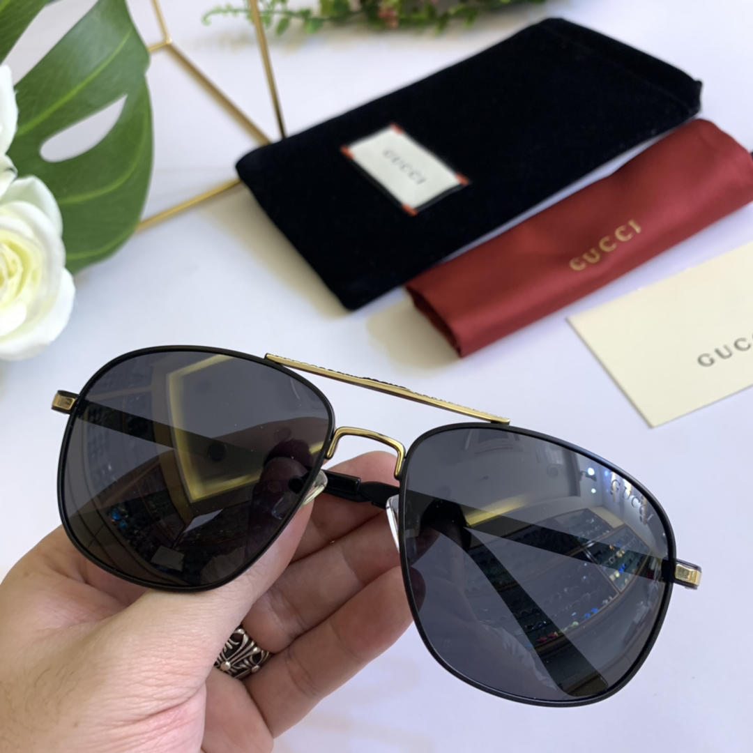 Gucci Men’s Sunglasses ASS650108